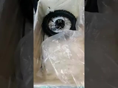 من التعبئة إلى الحماية: شاهدوا عملية تغليف الدراجة النارية في صناديق خشبية!